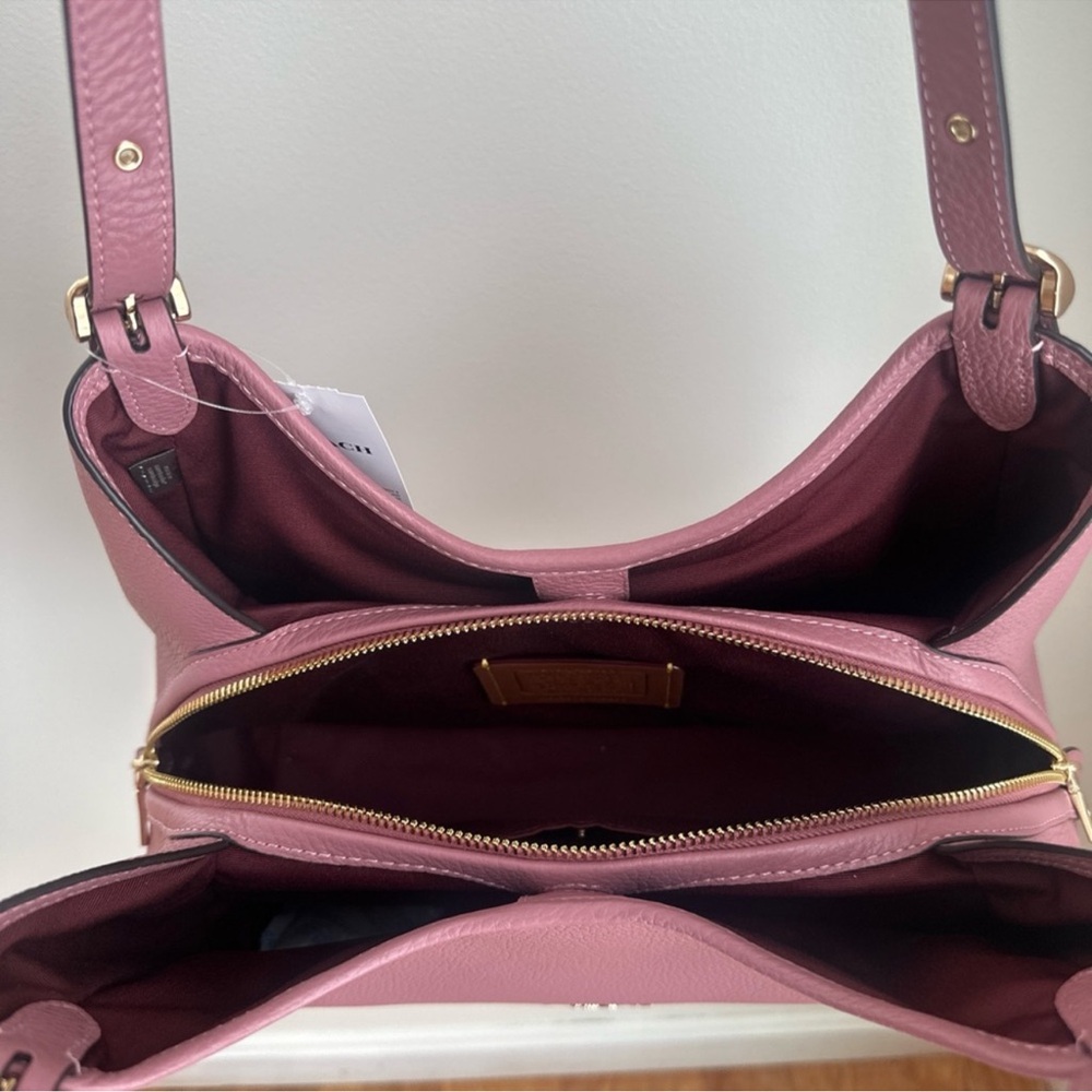NWT Coach 🌸
Erin Shoulder Bag
🌸COLOR: Gold/Peony - Picture 4 of 5